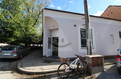 Investment business building /131 m2/ in the center of Varín - Žilina