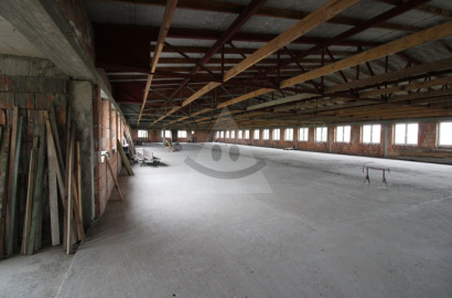 Business building/warehouses for rent, Bernolákovo