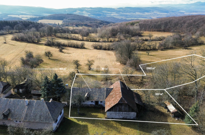 For sale - Part of a homestead with a beautiful view of Sitno in the village of Pliešovce, part of Podjavorie