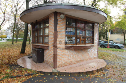 Commercial space for sale in Ružomberok – Š. Moyzesa Street (Polík housing estate) Commercial space for sale in Ružomberok – Š. Moyzesa Street (Polík housing estate)